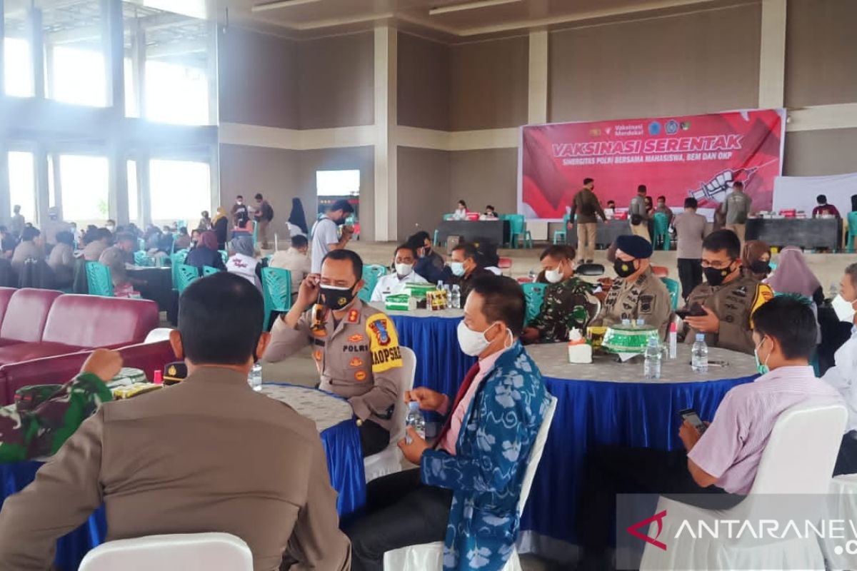 Pemkot Palu  dukung gerakan vaksinasi merdeka di Unismuh Palu