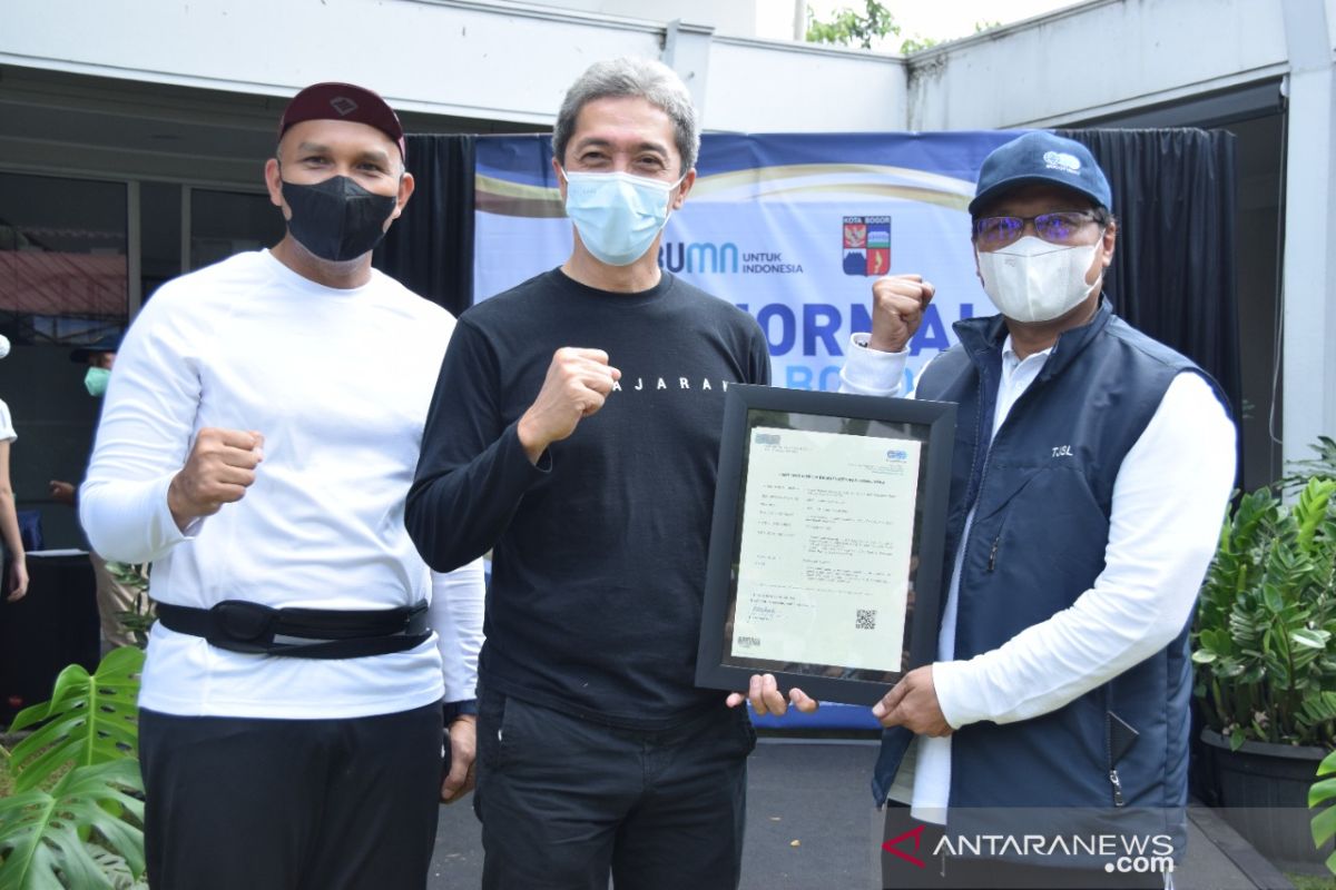 BUMN berikan sertifikat kepada dua BUMD Kota Bogor