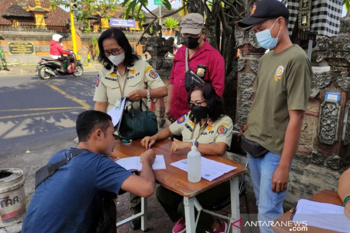 Tim Yustisi Denpasar tindak 20 pelanggar prokes