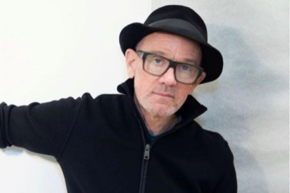 Michael Stipe tegaskan band R.E.M tak akan  pernah kembali bersatu