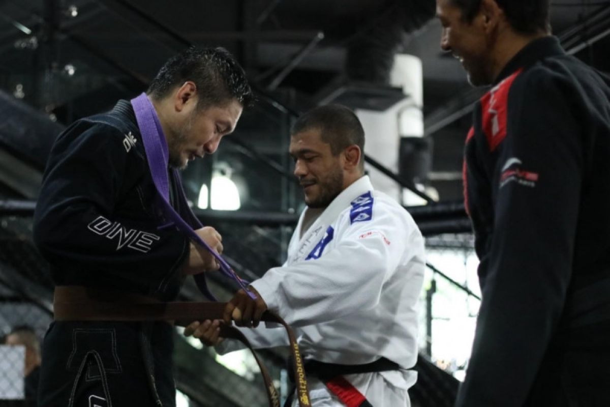 Bos ONE Championship terima sabuk coklat Brazilian Jiu-Jitsu