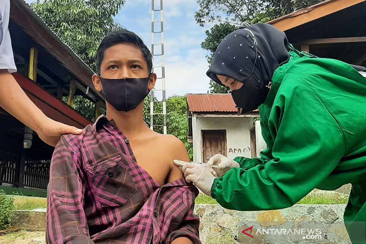 Masyarakat Aceh Besar antusias ikuti vaksinasi vaksin COVID-19
