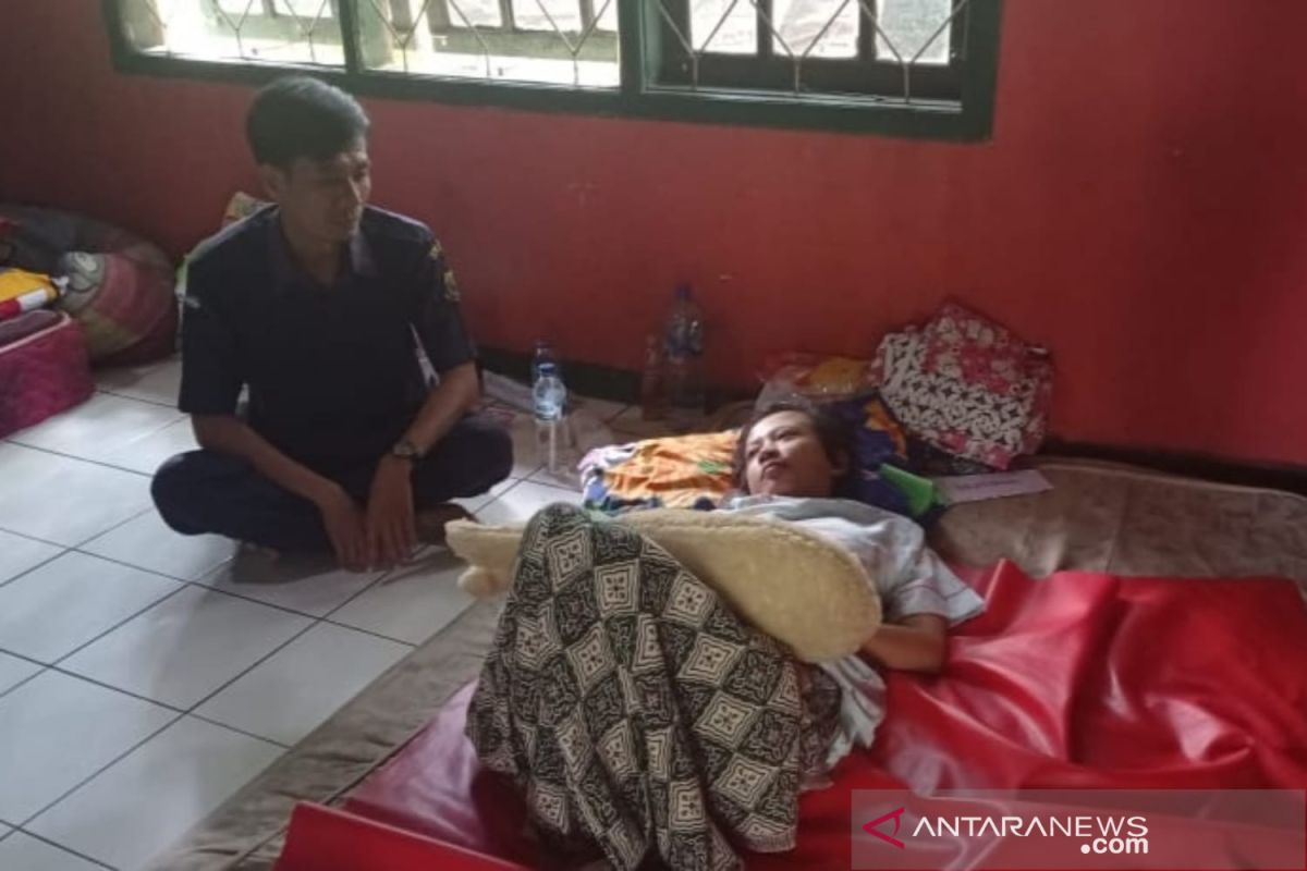 Pekerja migran asal Cianjur, pulang dalam keadaan lumpuh dan hilang ingatan