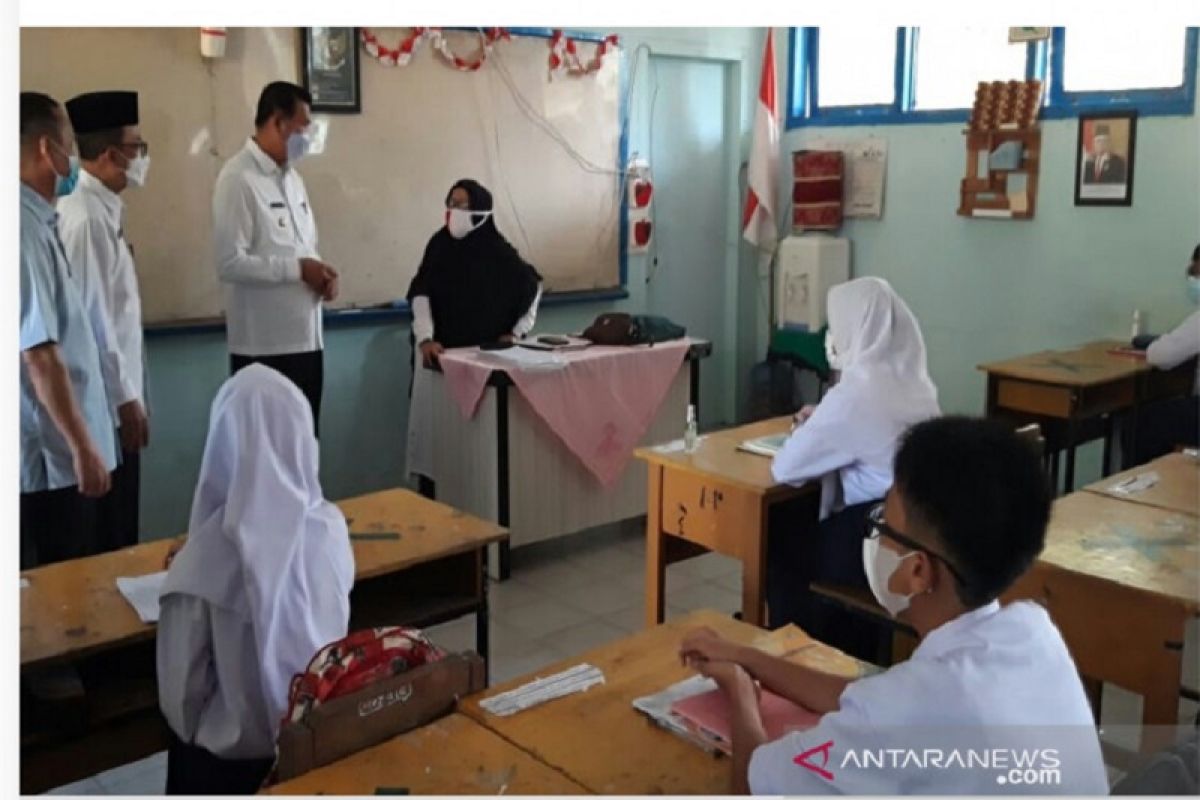 Sekolah di Pekanbaru masih  dilarang lakukan pembelajaran penuh