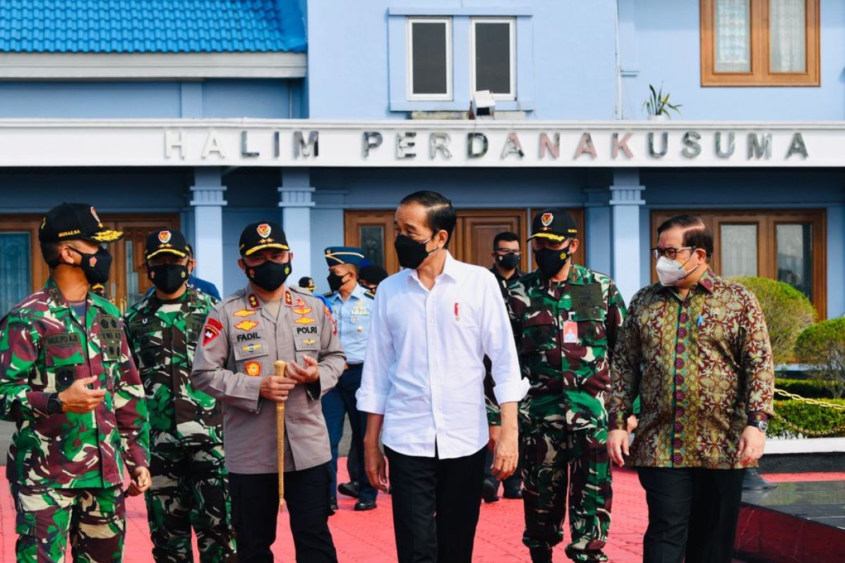 President makes working visit to Cilacap, Central Java