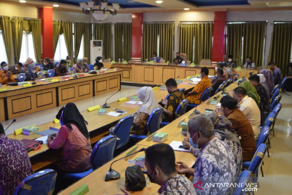 Wali Kota Palu  berharap serapan belanja daerah Triwulan tiga 75 persen