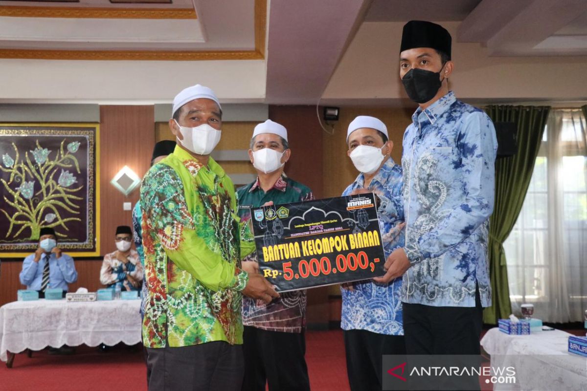 Bupati tutup penjaringan kader muda LPTQ Banjar 2021