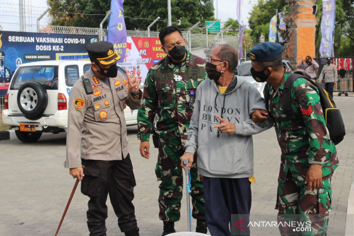 Alumni Akabri 96 wilayah Bali lakukan vaksinasi COVID-19 massal