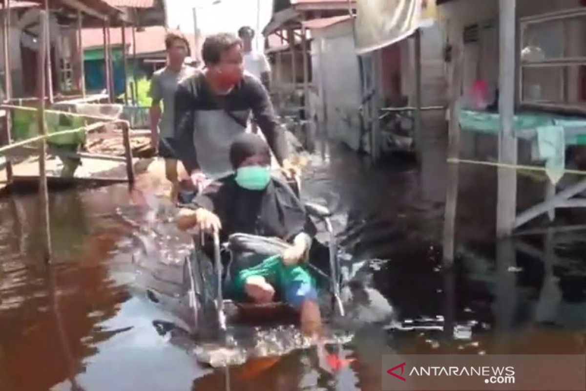 Wawali Palangka Raya minta waspadai penularan penyakit saat banjir
