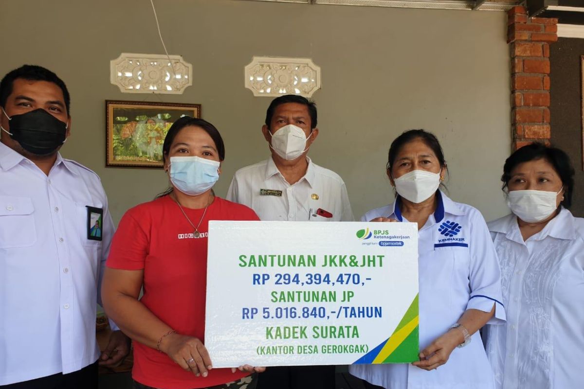 BPJAMSOSTEK Buleleng-Bali santuni Rp299 juta kepada ahli waris Kades Gerokgak