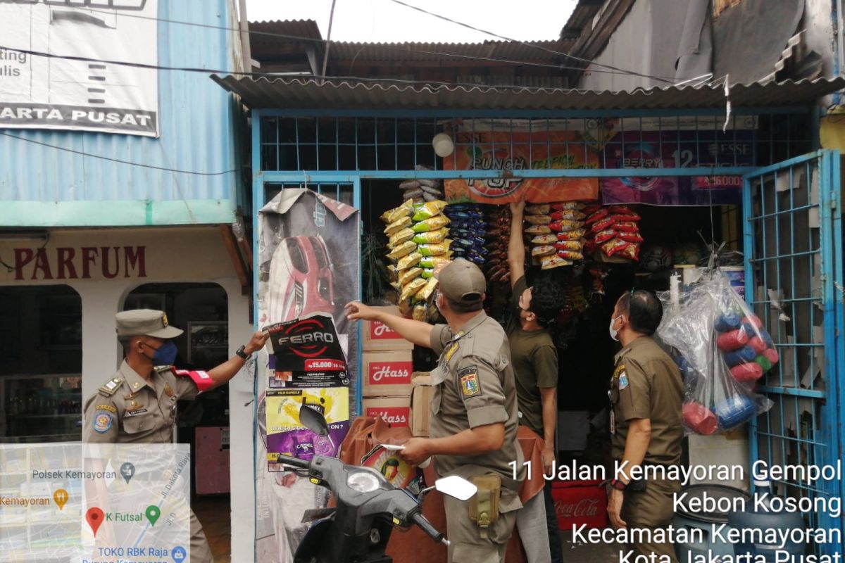 Satpol PP Jakpus sidak 43 warung-minimarket yang pasang iklan rokok