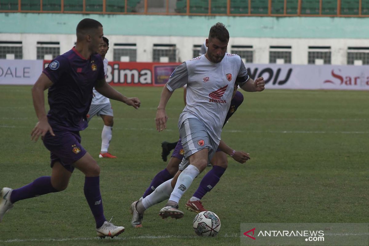 Pelatih Persik Joko Susilo kecewa hasil laga lawan PSM Makassar