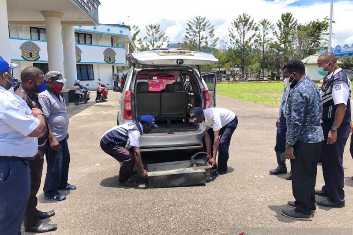 DPRD-Dishub Jayawijaya tahan mobil modifikasi tangki BBM