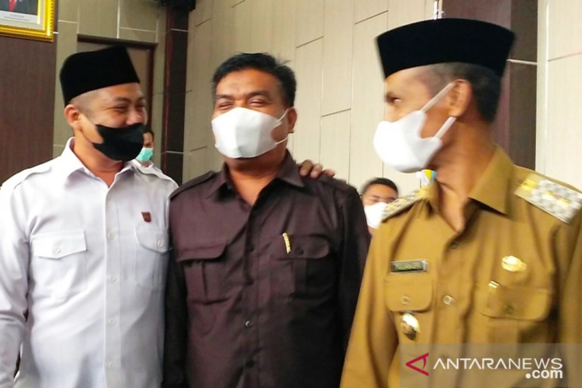 Ingin merawat orang tuanya seorang anggota DPRD Solok Selatan mundur