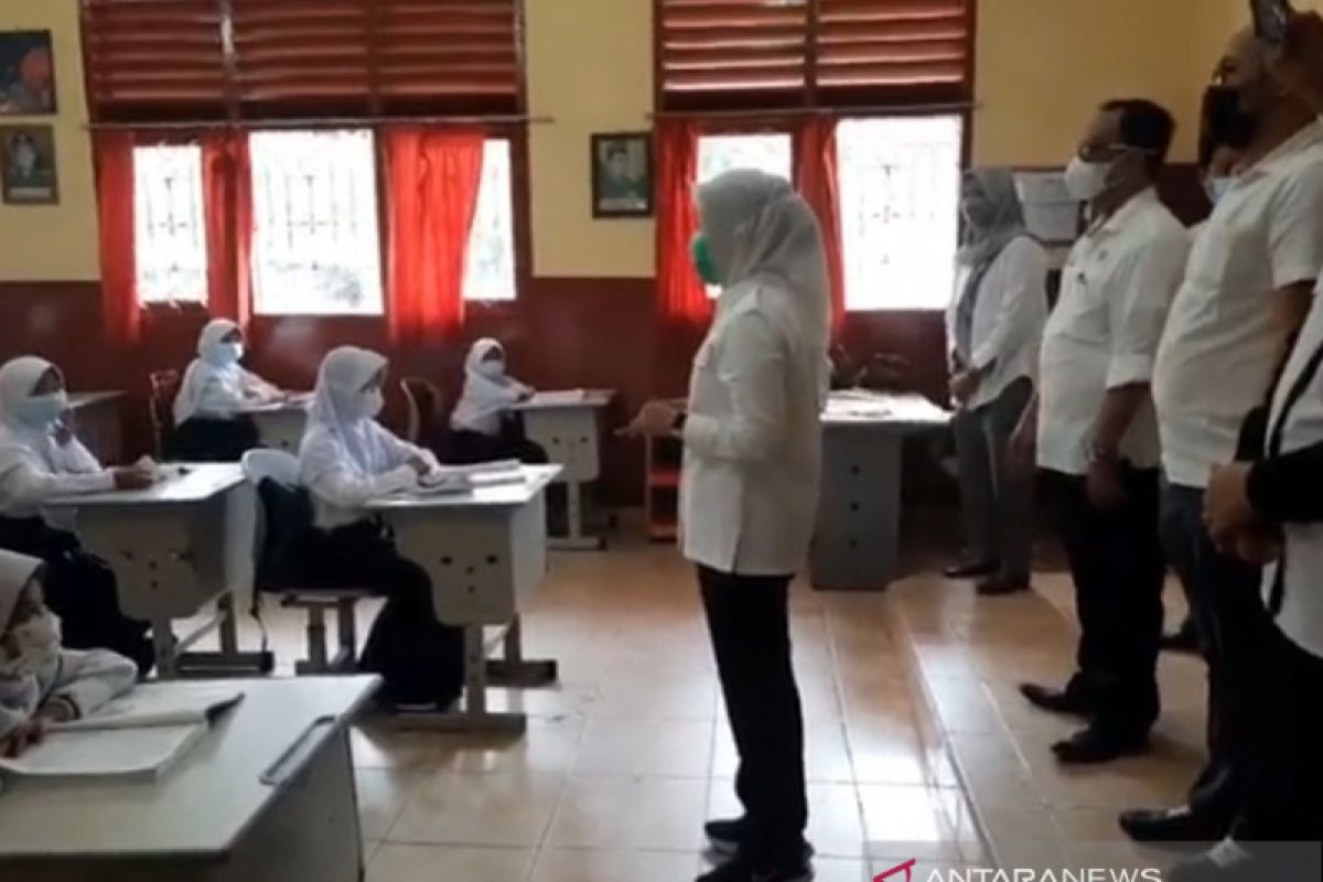 Pemkot Palembang persiapkan  seluruh sekolah lakukan PTM