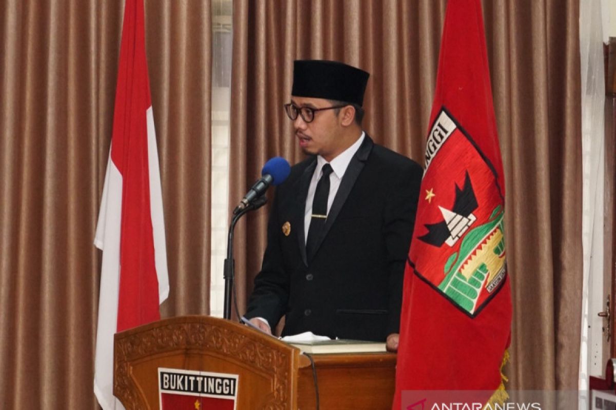 Wako Erman tanggapi soal fotonya jadi profil medsos ASN Bukittinggi