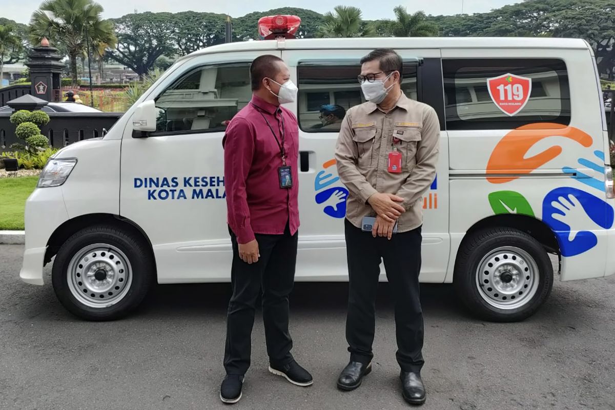 BRI salurkan bantuan mobil jenazah untuk Dinkes Kota Malang