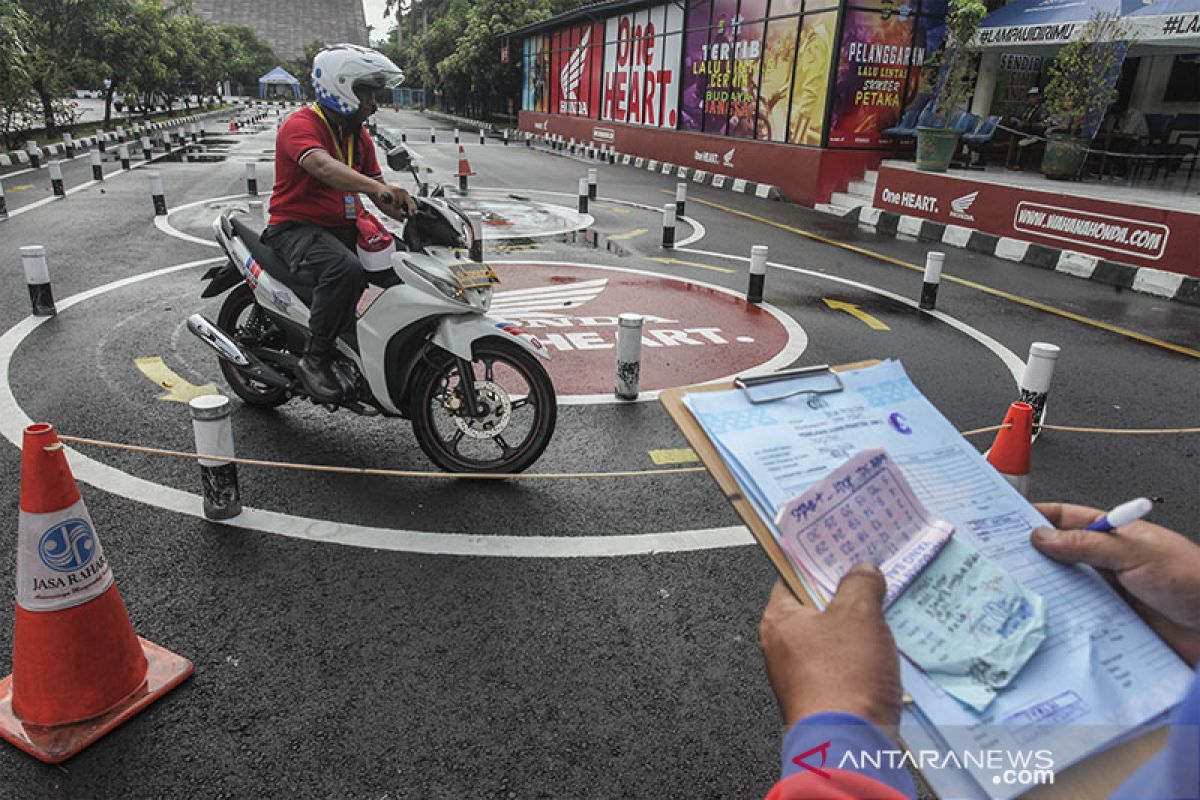 Ahad, tersedia layanan SIM Keliling di dua lokasi Jakarta