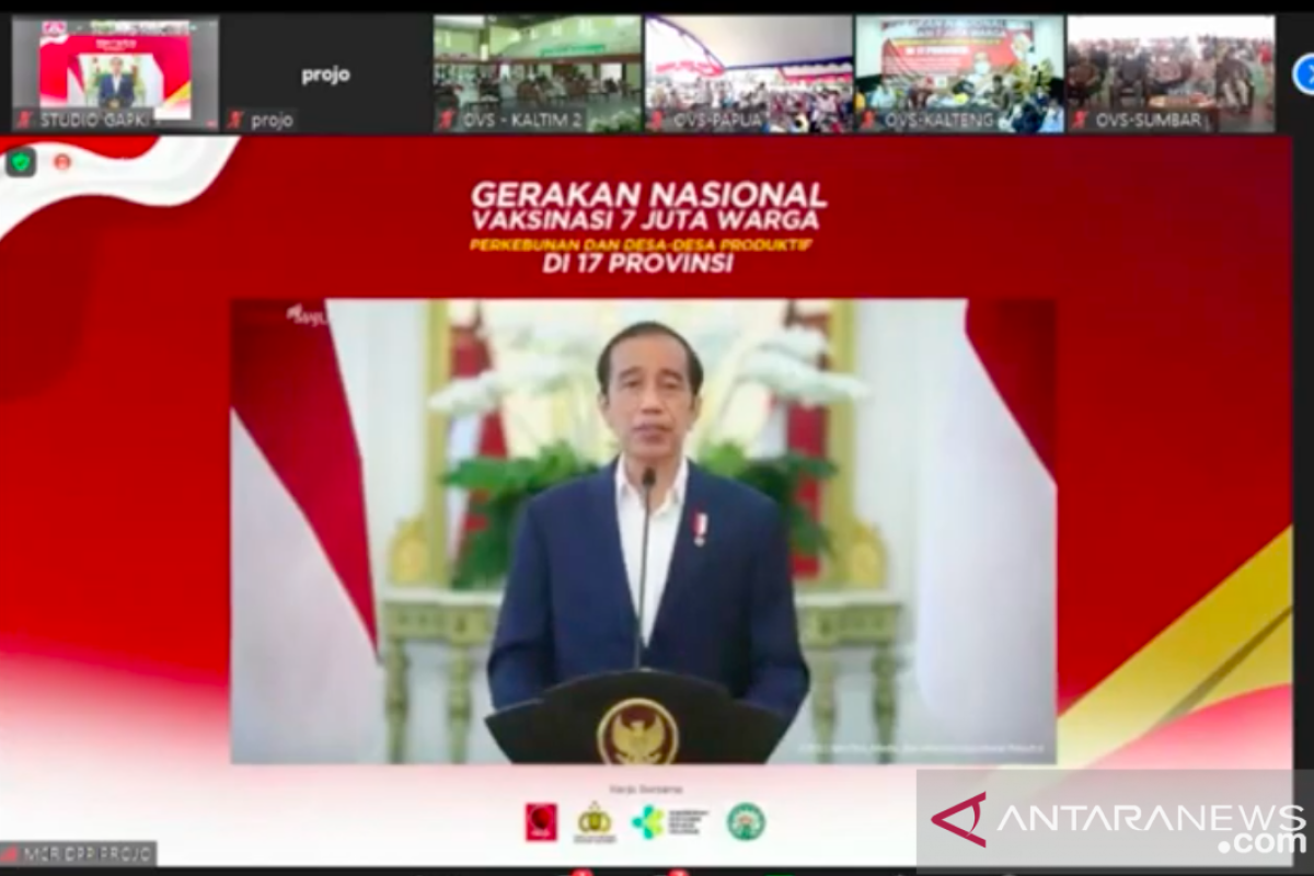 Jokowi ajak semua pihak yakinkan masyarakat vaksinasi aman dan halal