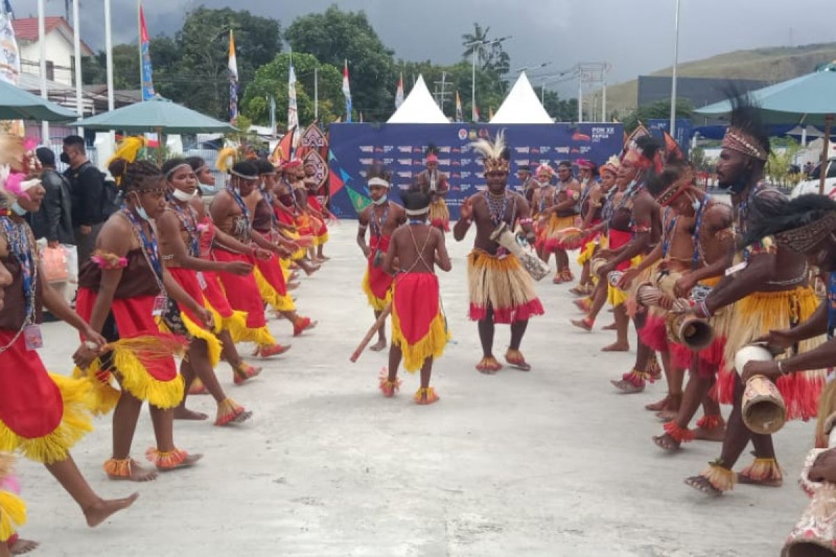 Kontingen Sumatera Barat disambut luar biasa hangat di Jayapura