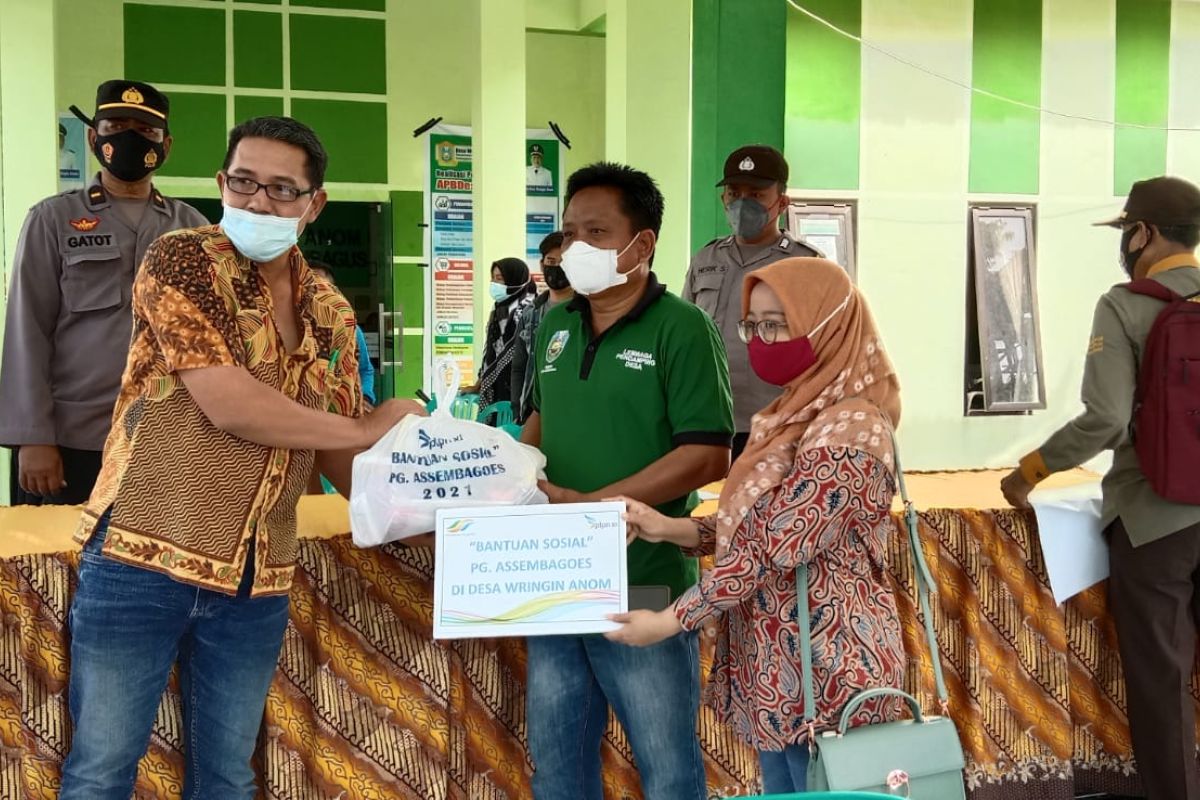 PG Assembagoes Situbondo salurkan bantuan ratusan paket sembako