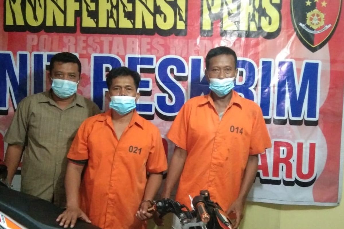 Polisi ringkus dua pelaku perampokan sepeda motor di Medan