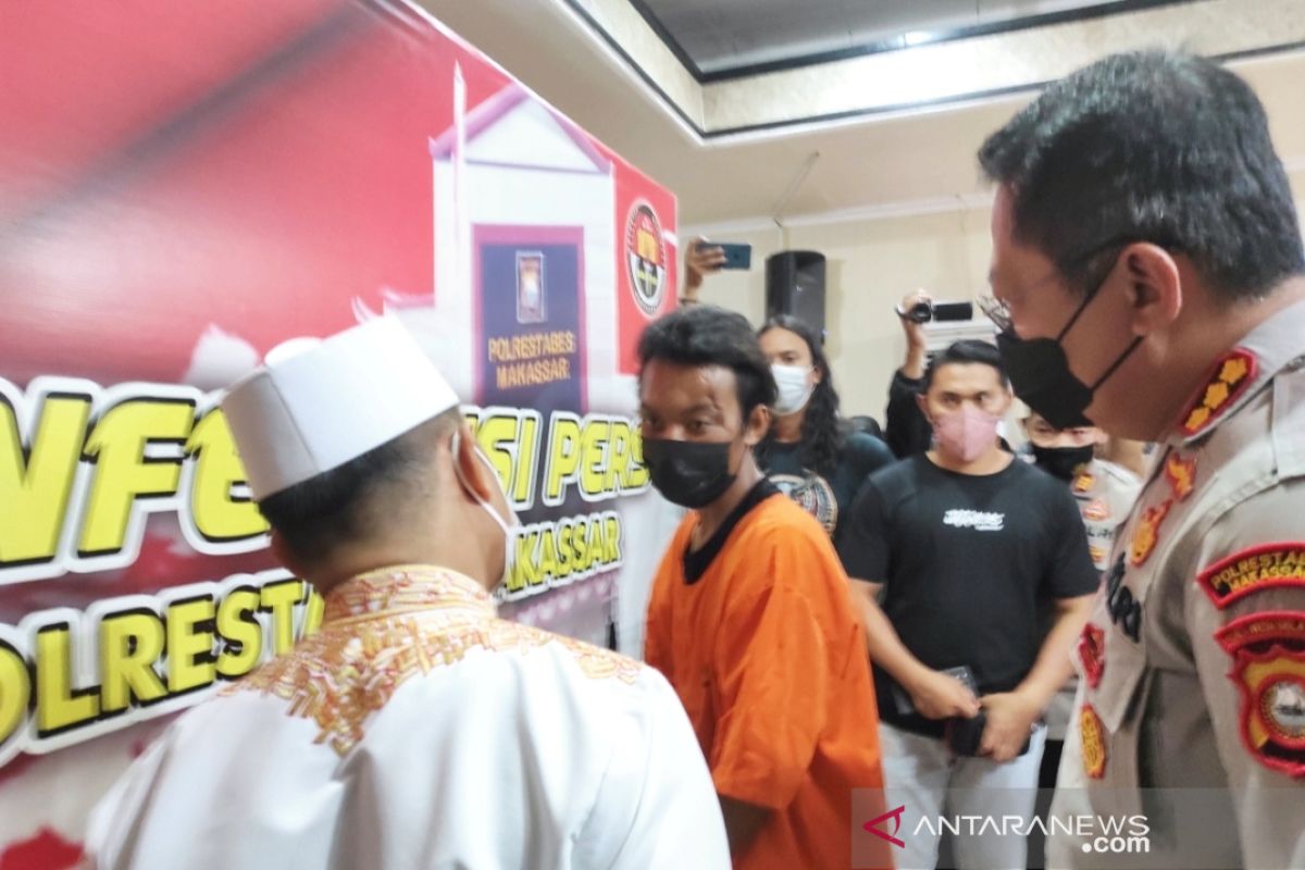 Berhasil ditangkap, ini tampang pelaku pembakar mimbar Masjid Raya Makassar