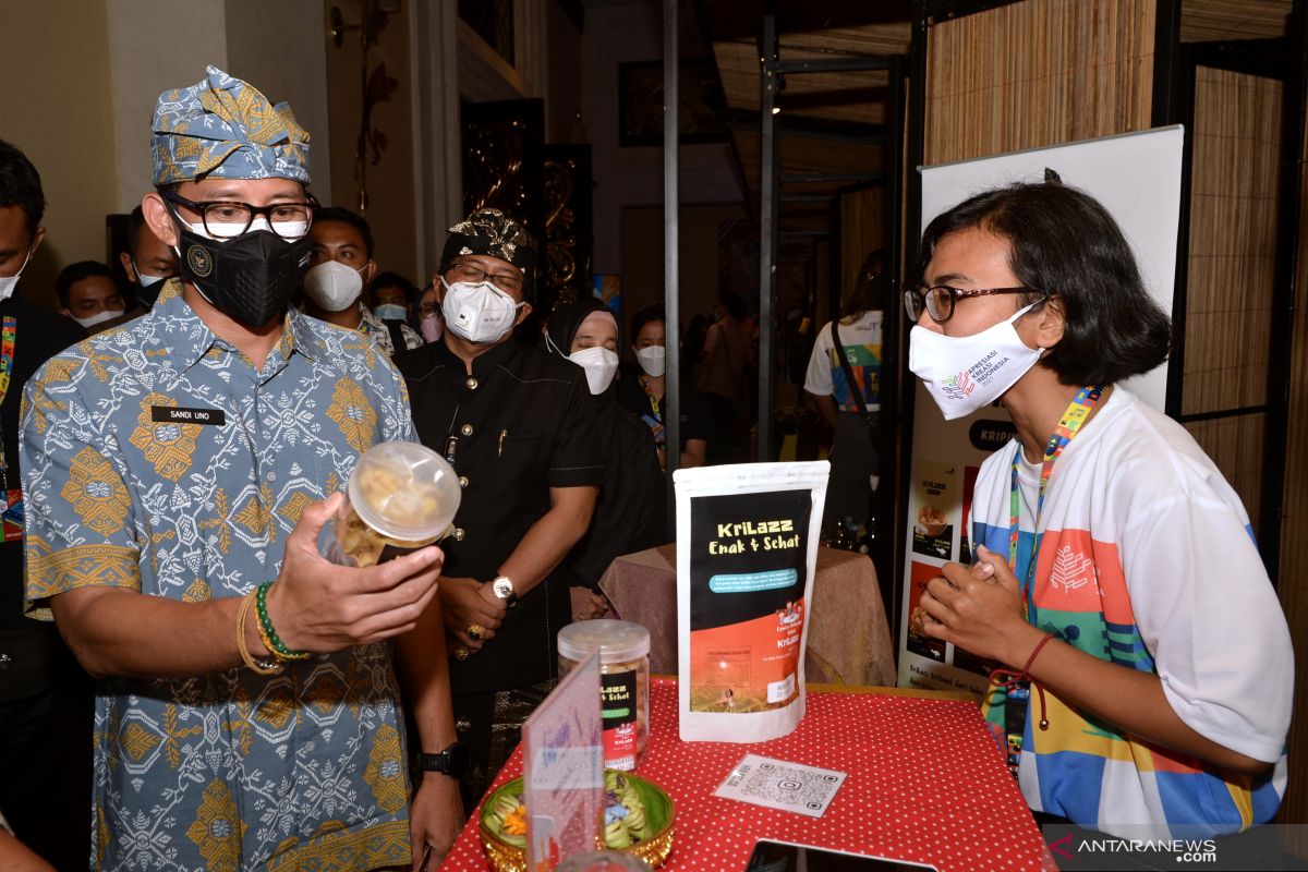 Kemarin, uji coba pembukaan wisata Bali sampai serap telur peternak