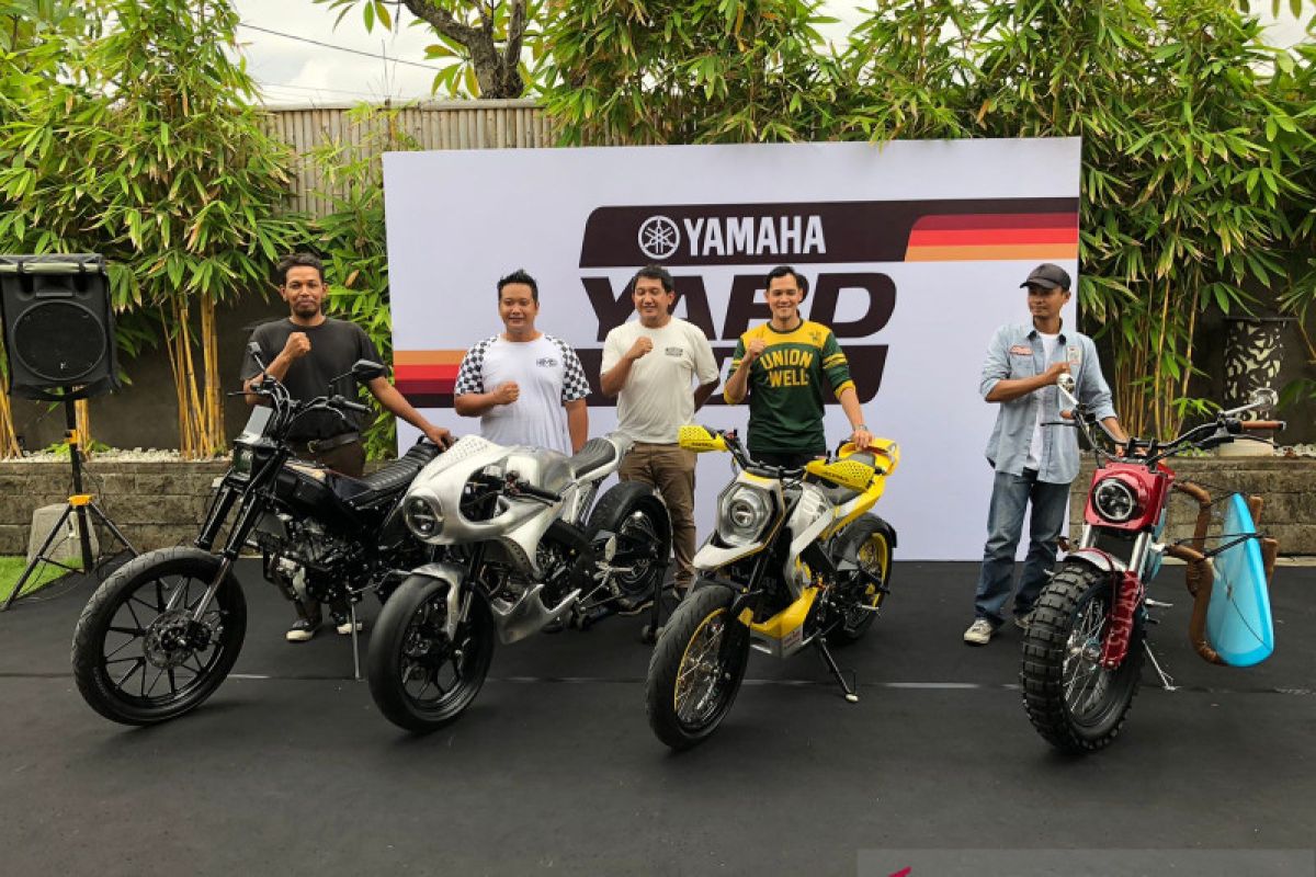Empat 'Builder' sepeda motor custom di Bali selesaikan modifikasi XSR 155
