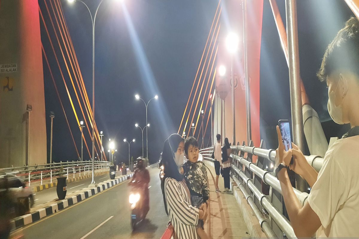 Kemarin, Jembatan Sei Alalak hingga pajak karbon