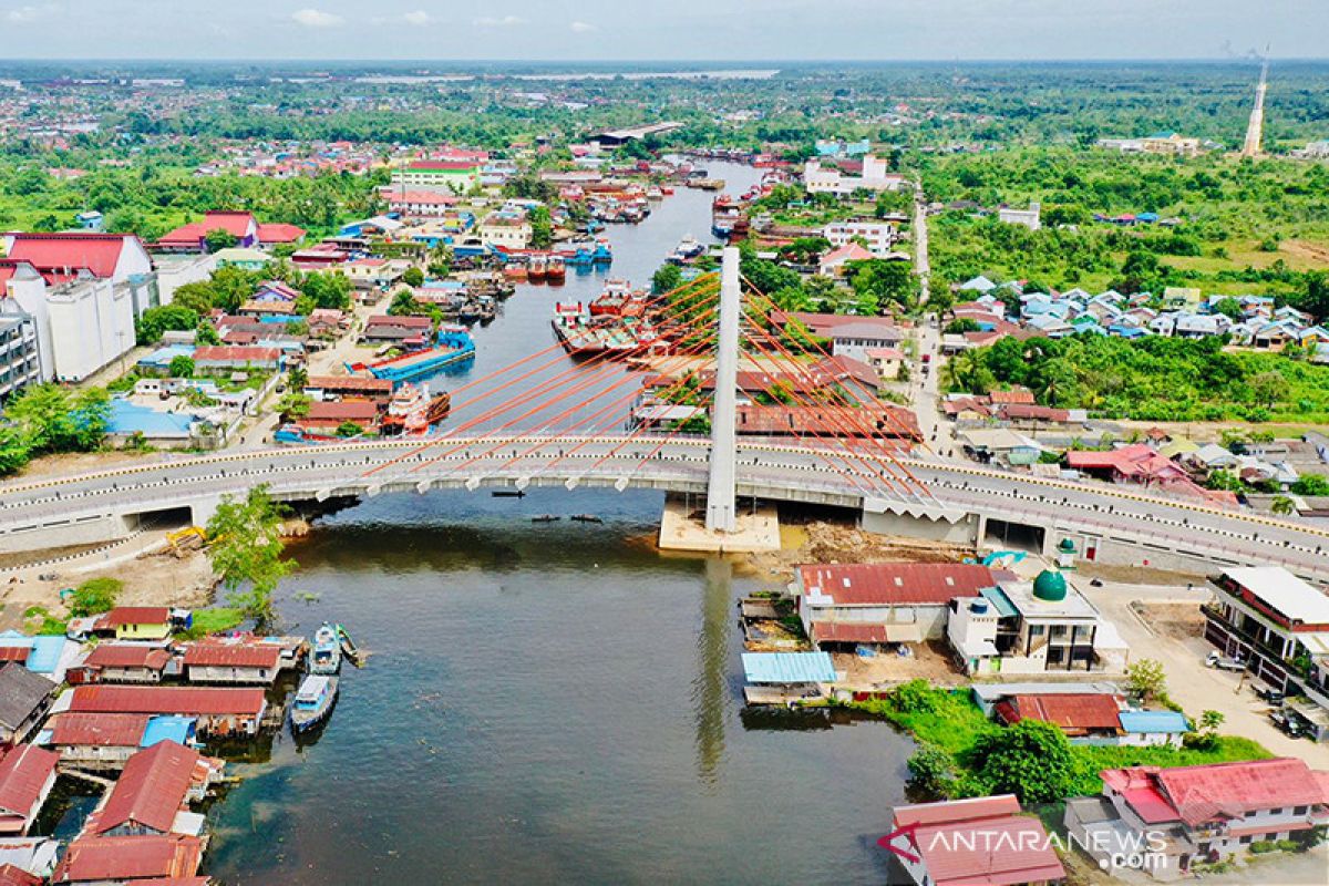 President has asked to open South Kalimantan's Sei Alalak bridge soon