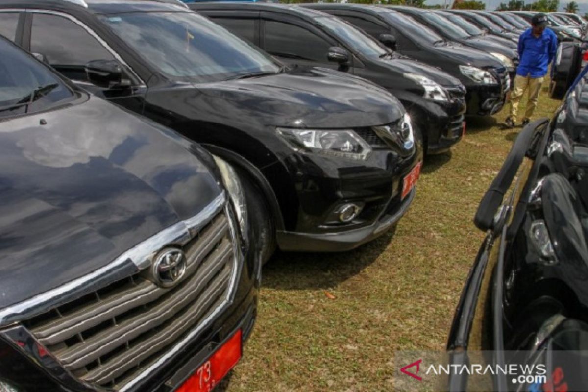 LSM Lodaya kritisi pembelian mobil dinas mewah Bupati Karawang saat pandemi