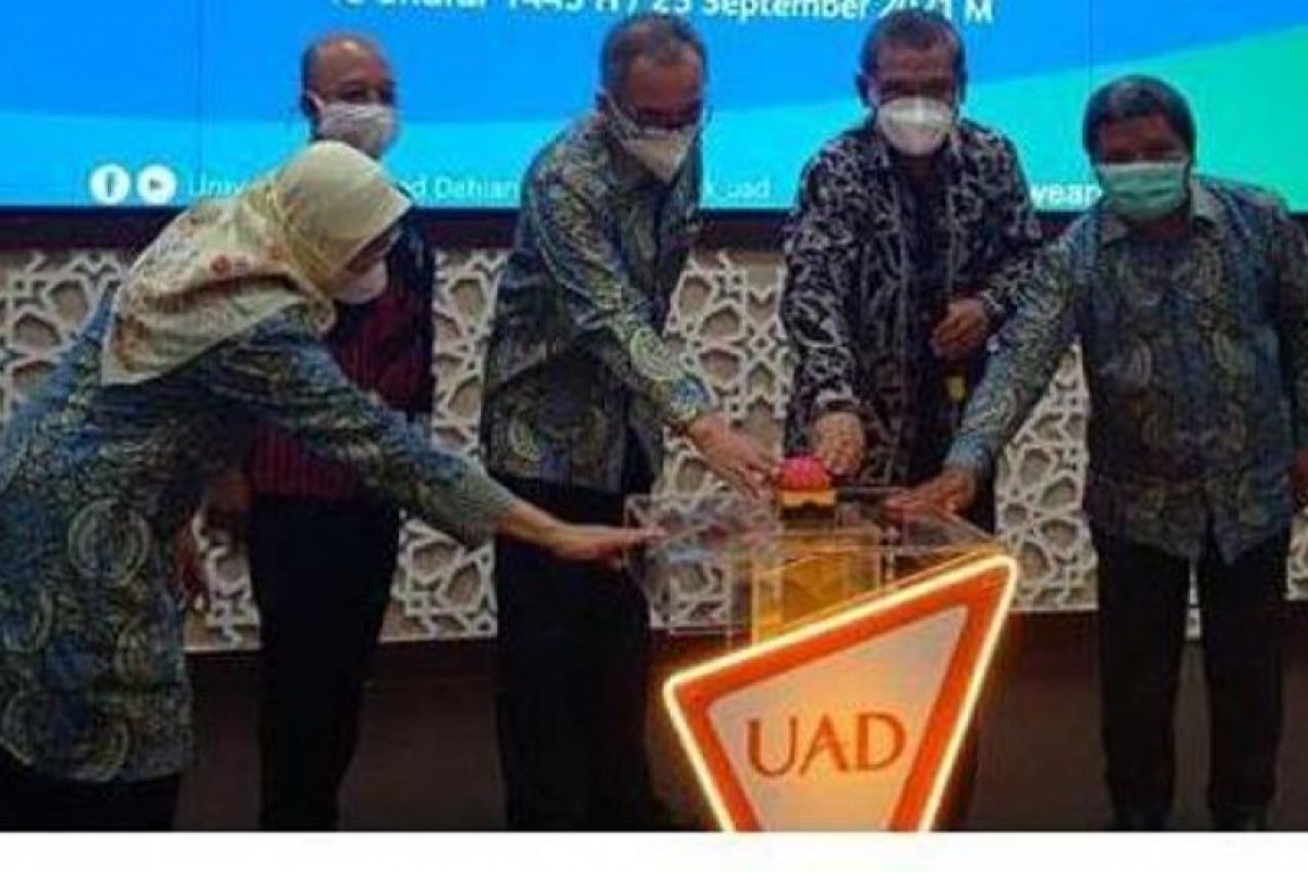 UAD Yogyakarta meluncurkan logo Milad ke-61
