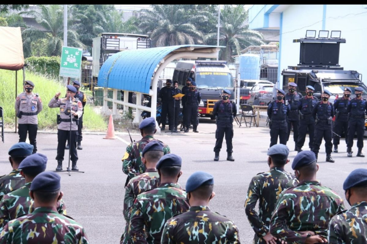 Seratus  personel Brimob Sumsel berangkat pengamanan PON Papua