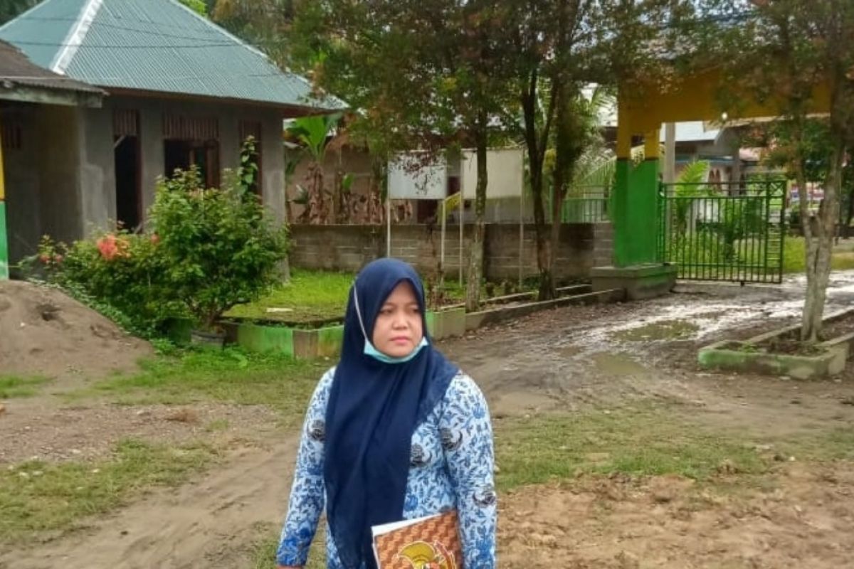 Guru honorer terpencil SDN 054900 Sumber Mulyo Wampu berharap dapat diangkat melalui PPPK