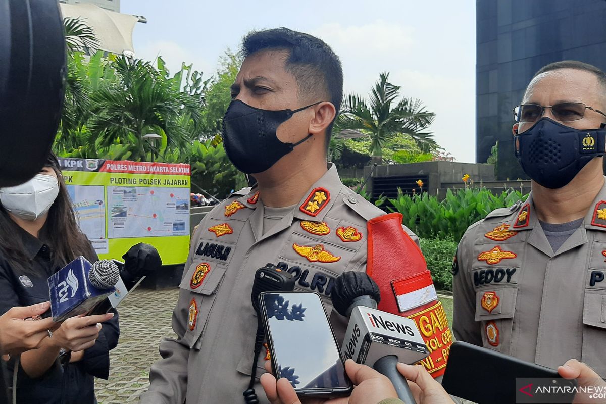 Ratusan personel gabungan bersiaga terkait demo BEM Seluruh Indonesia di KPK