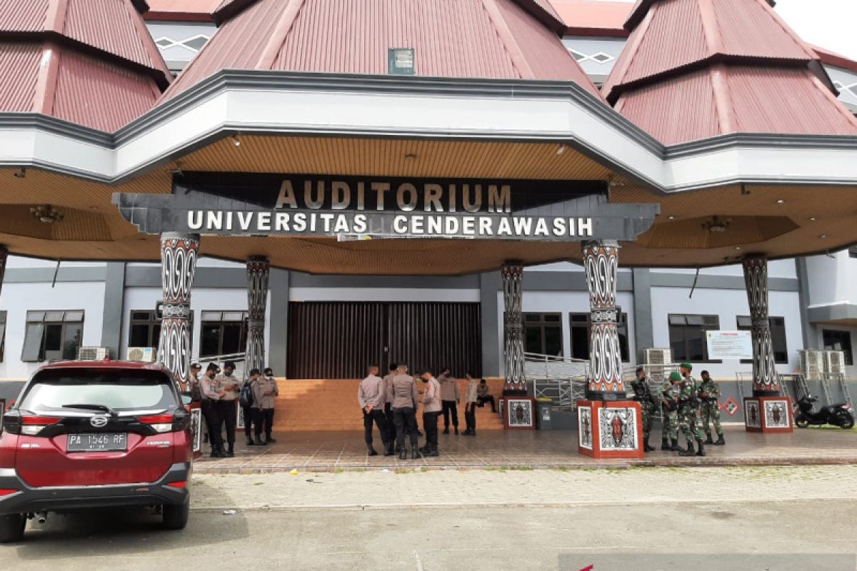 Auditorium Uncen Jayapura telah penuhi 80 persen persiapan PON Papua