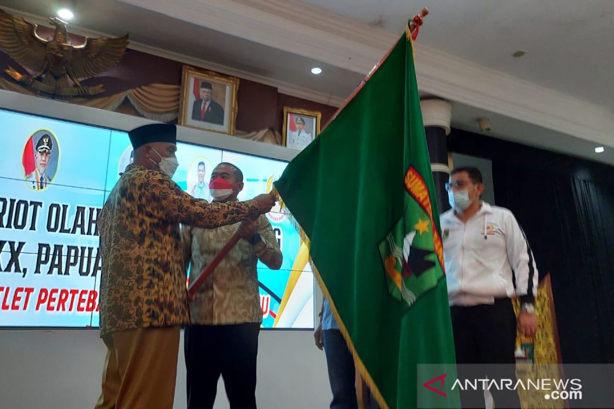 Gubernur Sumbar resmi lepas kontingen Sumbar ke PON Papua