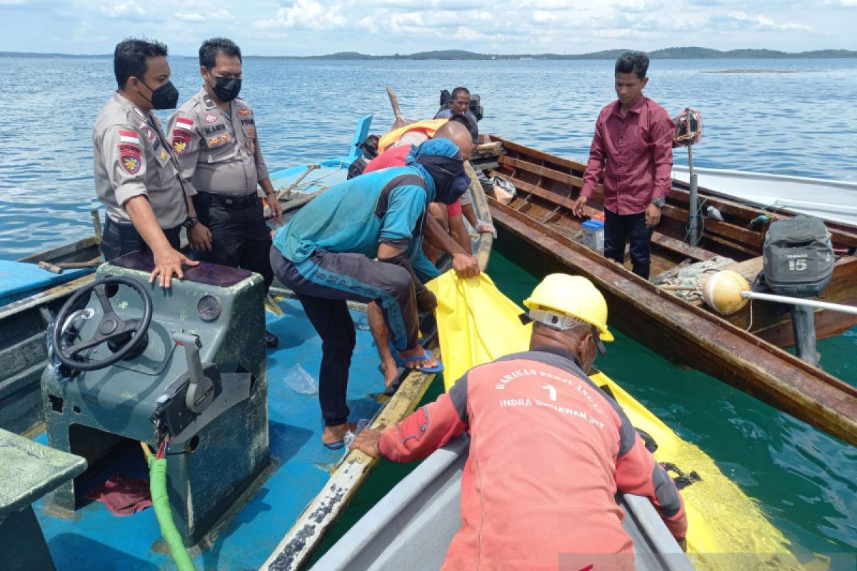 Tabrakan kapal kayu di Batam, tiga korban ditemukan