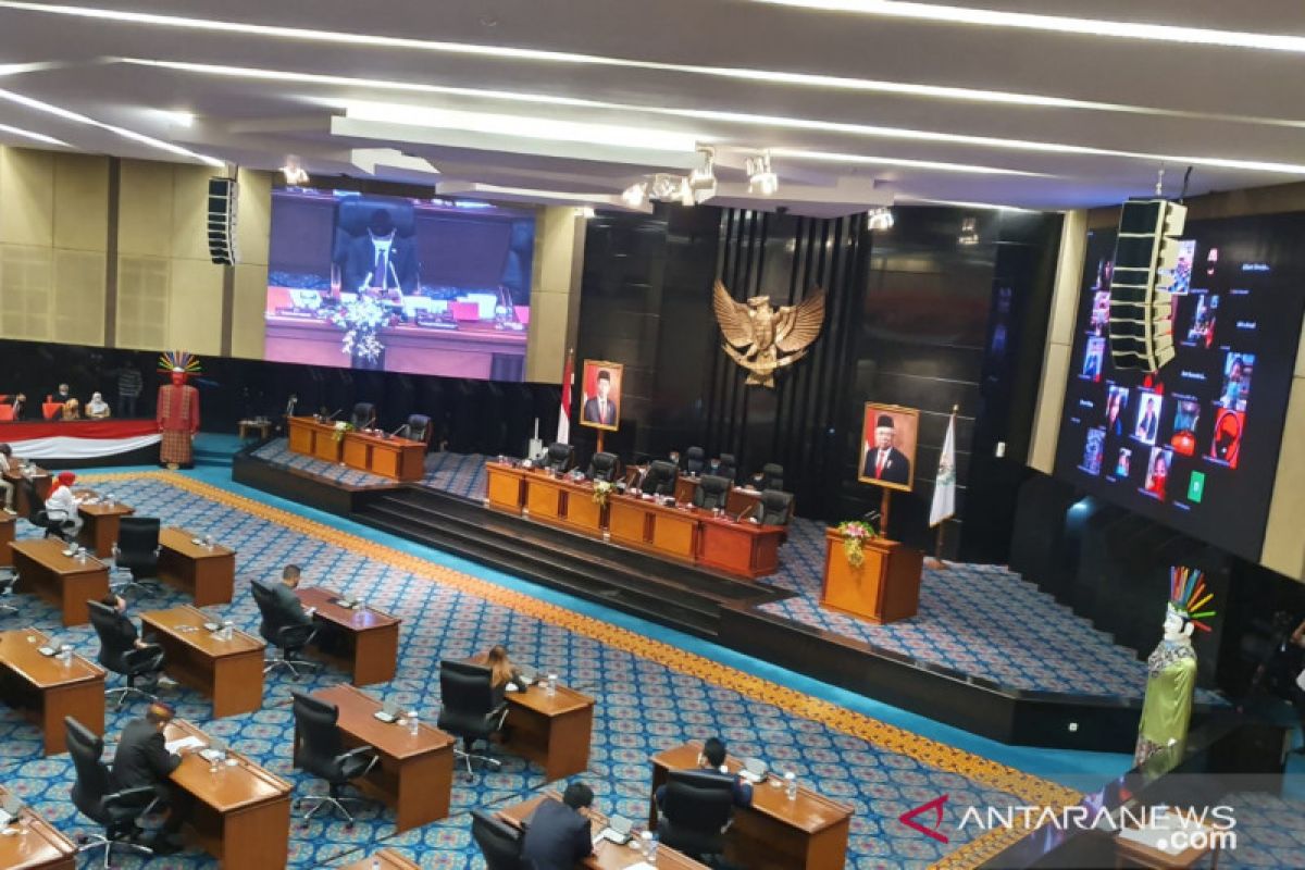 Rapat paripurna usulan interpelasi ditunda karena tak penuhi kuorum