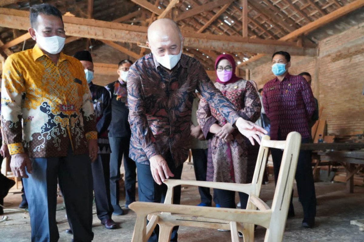 Kemenkop dan UKM siapkan pembangunan "factory sharing" di Sragen