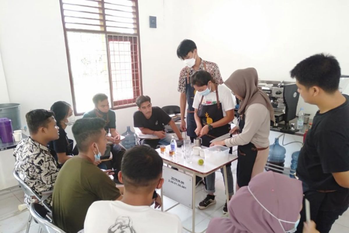 Kembangkan SDM profesional, Kementan sertifikasi barista