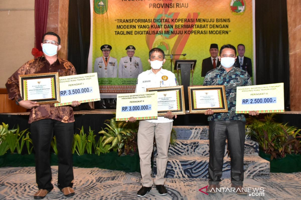 Koperasi Mitra Petani Hangtuah Kampar raih penghargaan