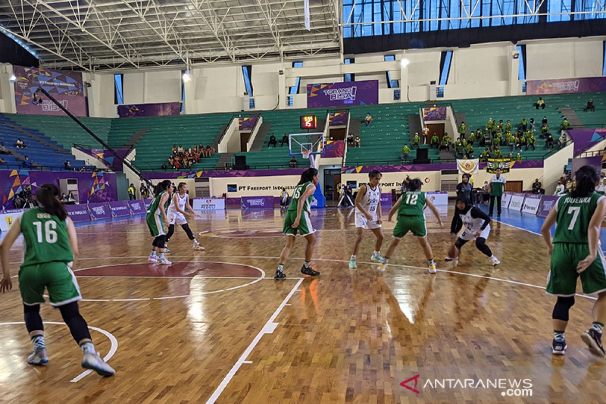 Tim basket putri Jawa Timur tundukkan Jawa Tengah 65-51