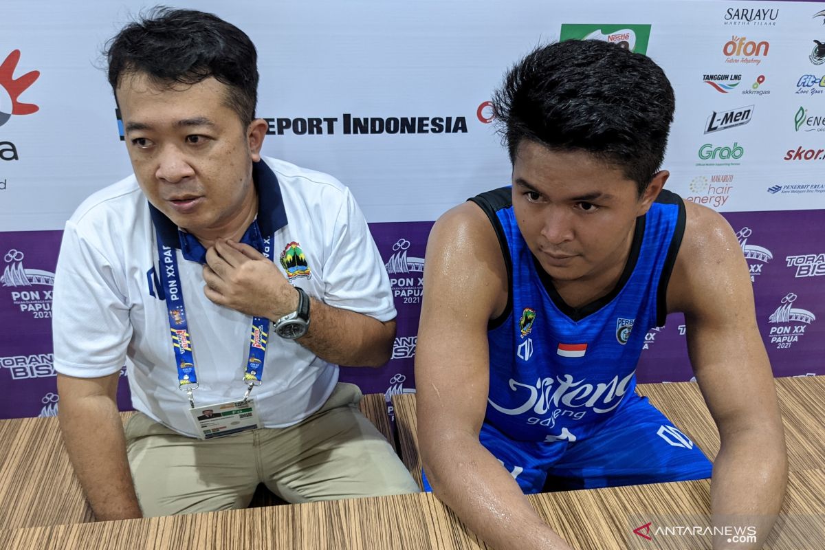 Tim bola basket putra 5x5 Jateng kurang beruntung saat hadapi Jabar