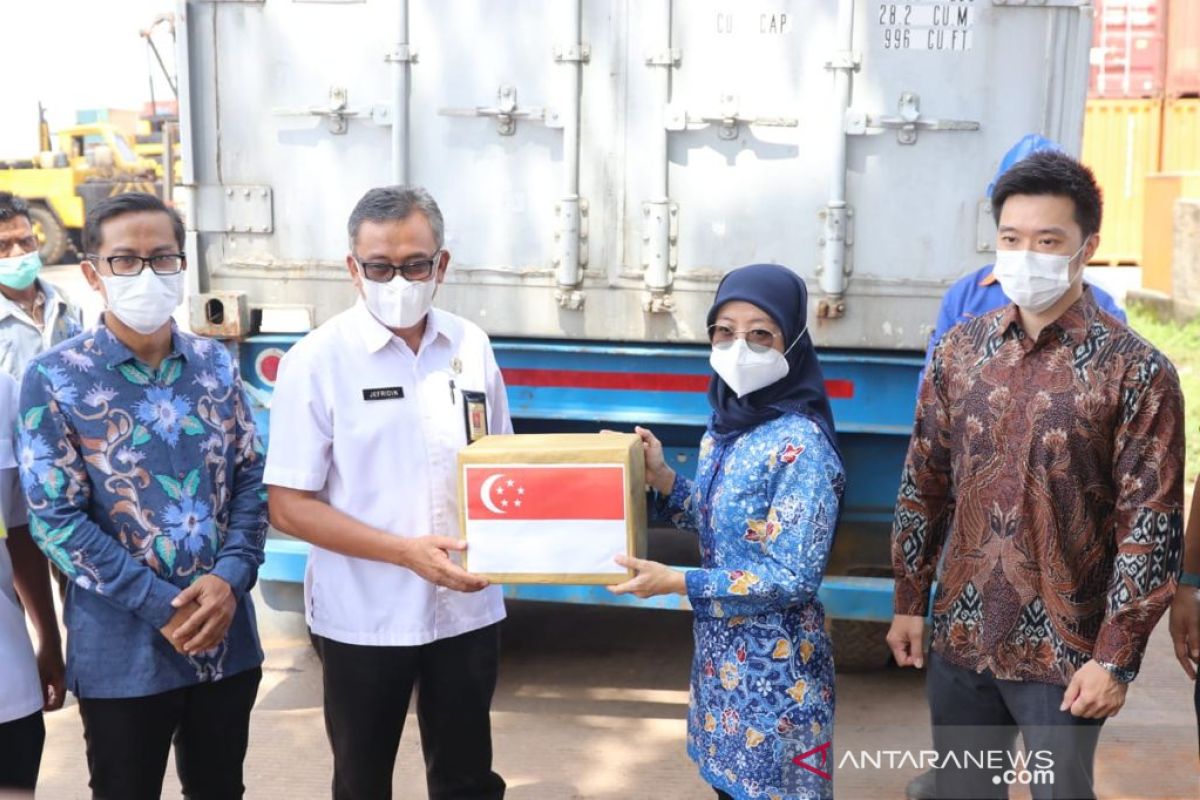 Batam terima bantuan 60.000 vaksin dari Singapura