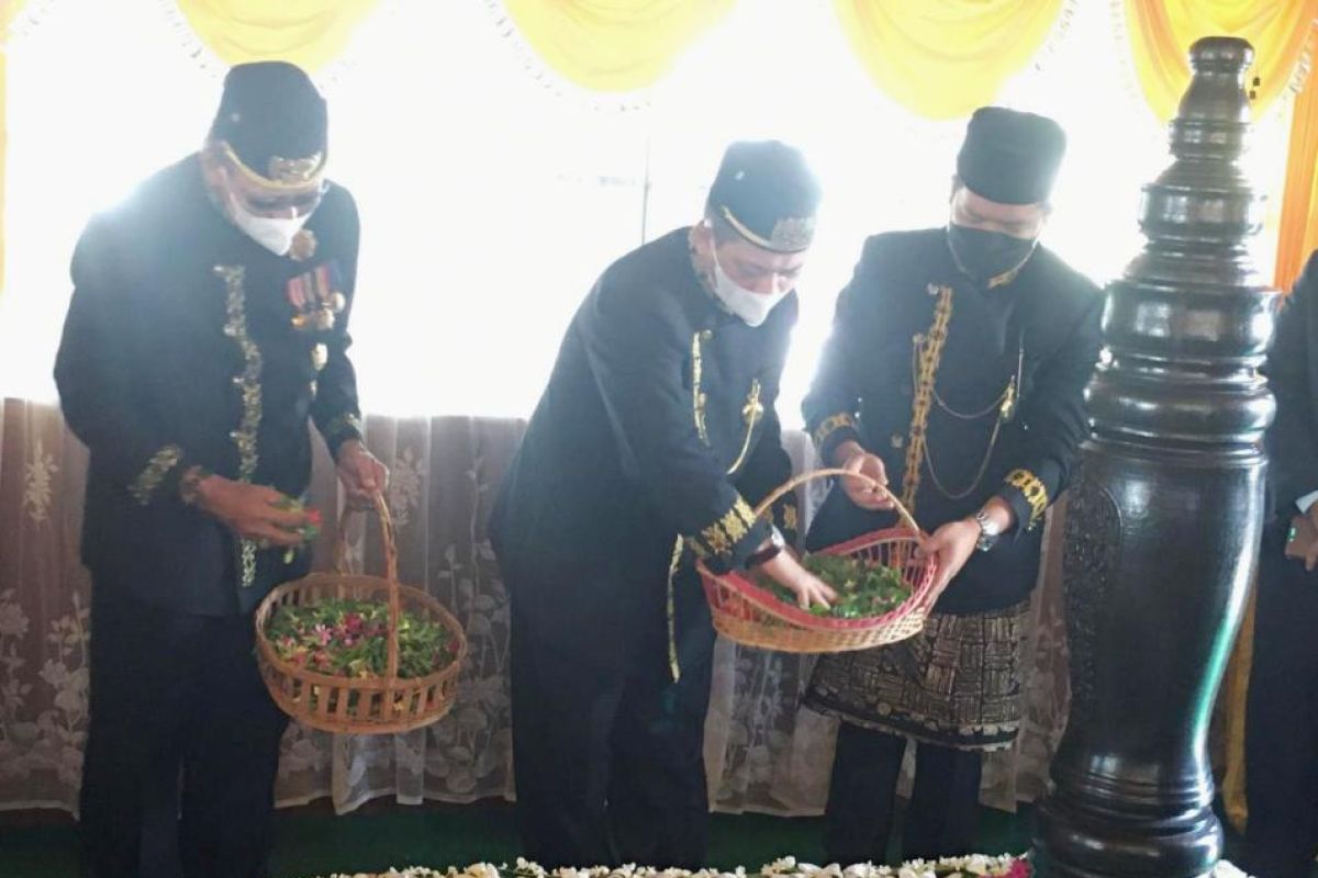 Peringati HUT Kota Tenggarong ke- 239, ziarah ke Makam Sultan Aji Imbut