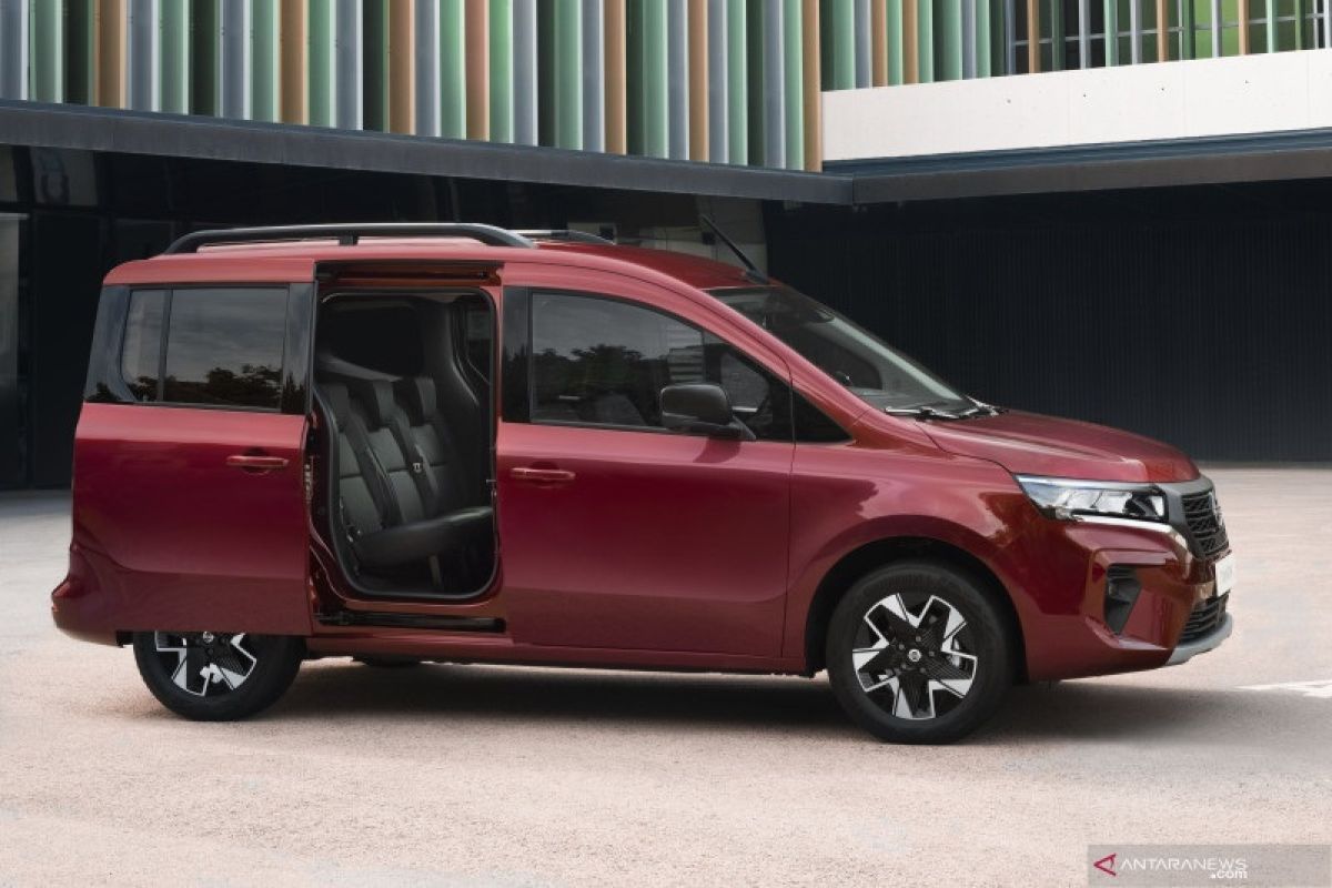 Nissan perkenalkan van Townstar kendaraan penerus NV250, begini tampilannya