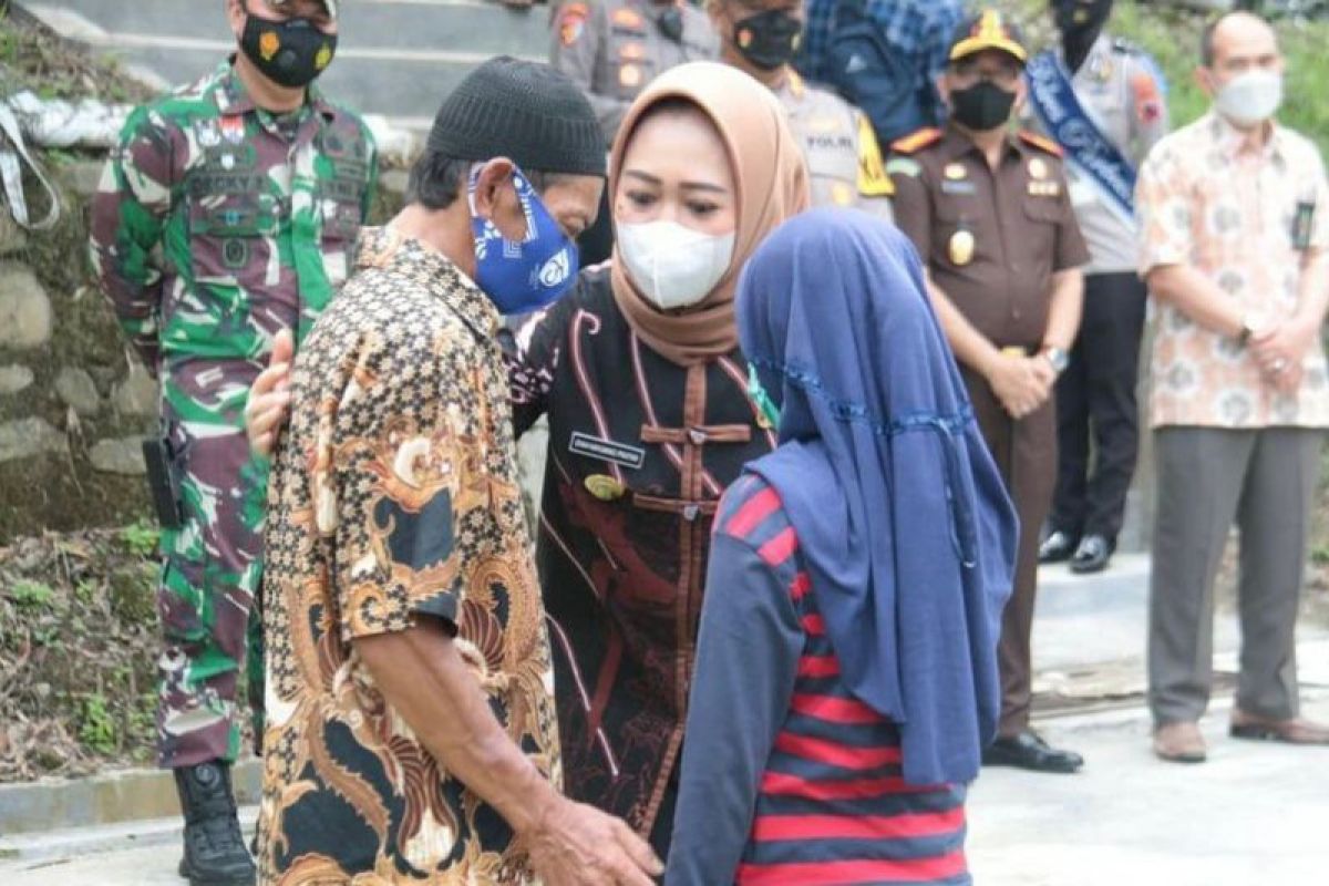 Bupati: Siswa-siswi SMPN 4 Mrebet yang jalani isoter telah kembali ke rumah