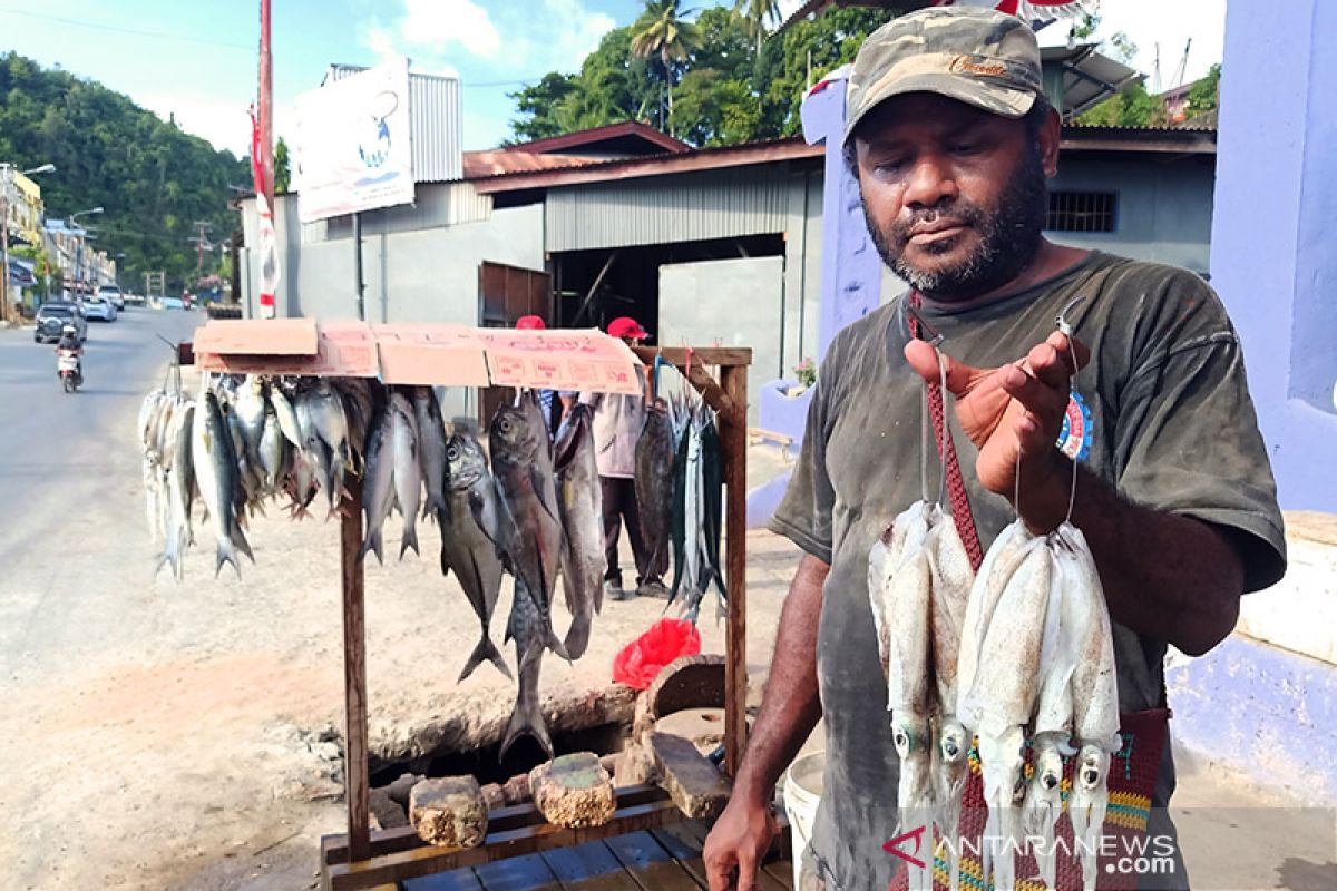 Manuver nelayan dulang rupiah di PON Papua